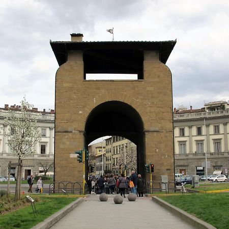 Отель Porta Santa Croce Флоренция Экстерьер фото